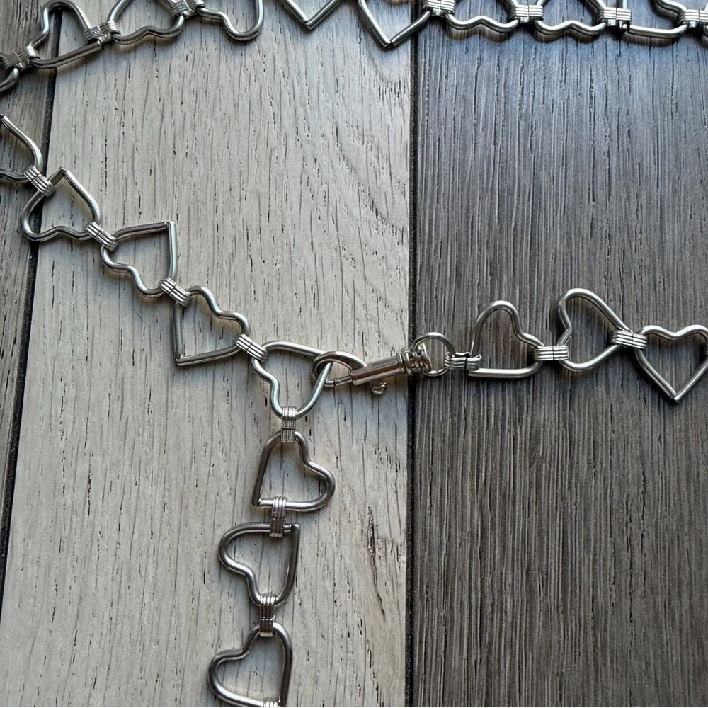 BRANDY MELVILLE heart link chain belt one size
